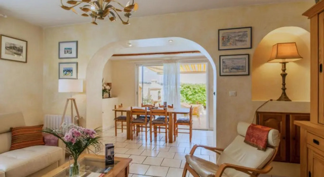 Beautiful 2br with AC and sea-view terrace in La Seyne-sur-Mer Welkeys, Забронировать Апартаменты/квартира Ла-Сен-сюр-Мер Var coast