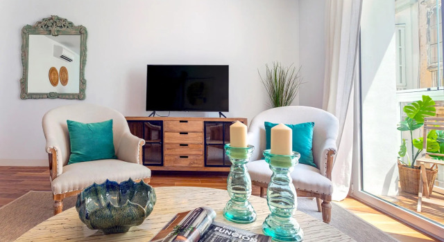 Beautiful 3-bedroom Apartment in Cadiz Center San Antonio IV
