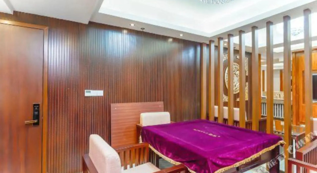 Ding Chang Hotel, Book Hotel Hoteller i Laibin med parkering, Parkering