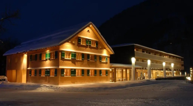 Sonne Lifestyle Resort, Rezerwuj Ośrodek wypoczynkowy Hotele w Bregenzerwald z parkingiem, Parking