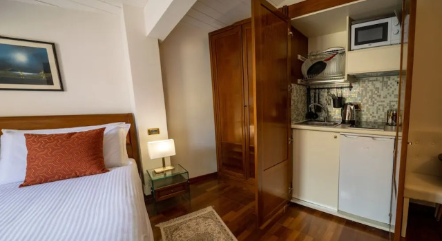 EGO Residence Ferrara & City Center Apartment, Забронировать Апартаменты/квартира Отели Феррара с парковкой, рядом с Кафедральный собор Феррара, Парковка