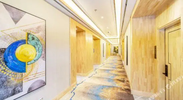 Week Sunny, Rezerwuj Hotel Hotele w Liupanshui z parkingiem, Parking