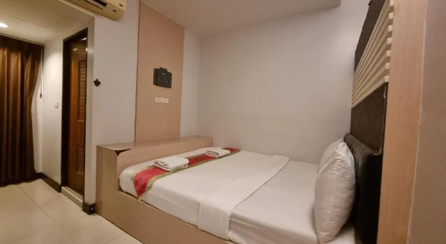 Двухместный номер Economy Cozi Inn Hotel, Bangkok