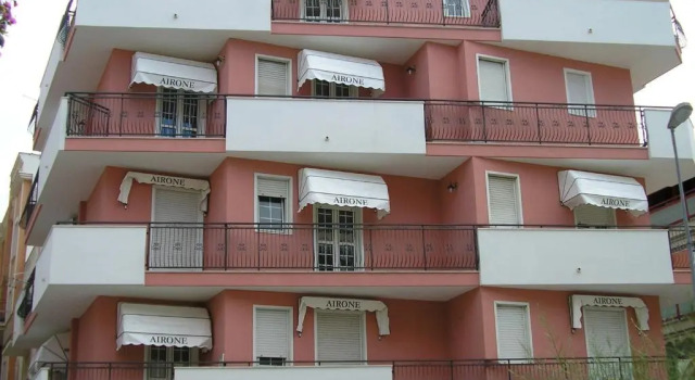 LAirone B&B, Забронировать Отель Маргерита-ди-Савойя Апулия, рядом с Термальная лечебница «Маргерита-ди-Савойя»