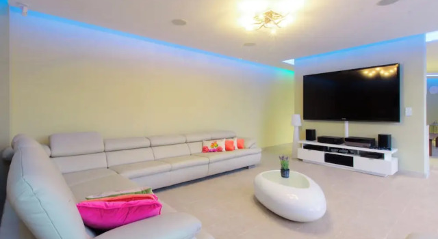Luxury at Villa Cama - Your Dream Vacation Rental!