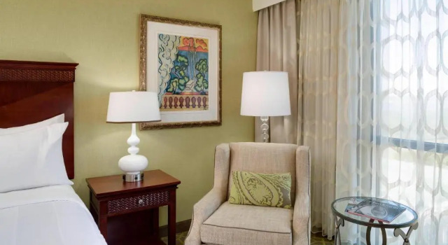 Номер Standard Charleston Marriott