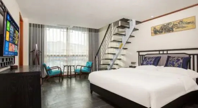 Люкс с видом на внутренний двор Hung Fai Guest House