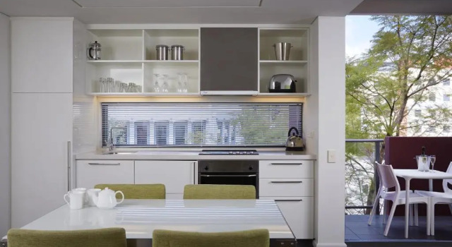 Люкс Classic East Perth Suites Hotel