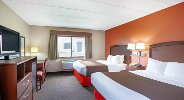 Номер Deluxe AmericInn by Wyndham Albert Lea