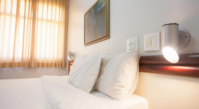 Lessa Hotel