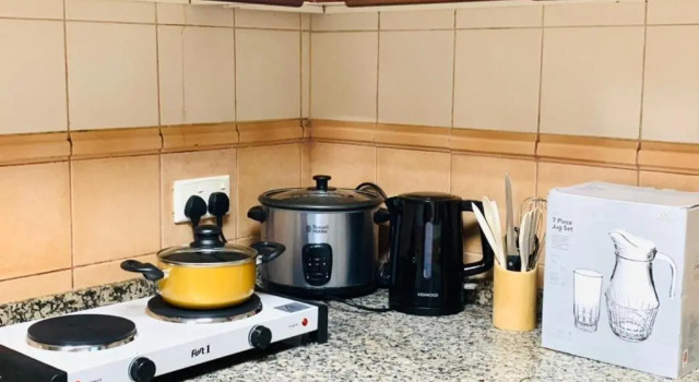 Кровать в общем номере (женский номер) FEMALE ONLY-AnaRuby Backpackers- Metro Station Mashreq