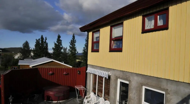 Húsid Guesthouse, Rezervovat Hotel Hotely v East Iceland s parkováním, Parkování
