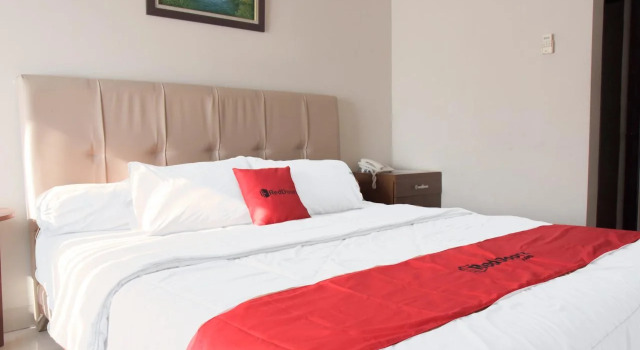 Kutilang Syariah Guest House by RedDoorz, Book Guesthouse Bandar Lampung Sumatra