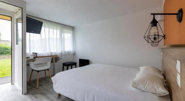 Двухместный номер Standard Le 2 By Hotel Akena - La Ferté Bernard