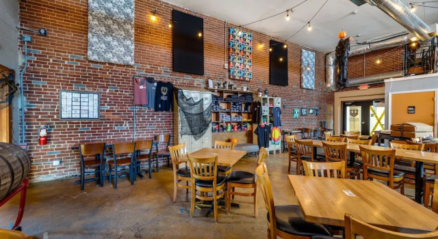 The West End Flats Hotel, Book Condo Hotel Roanoke Virginia