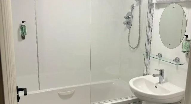 Одноместный семейный номер Deluxe Lomond Hills Hotel & Health Club