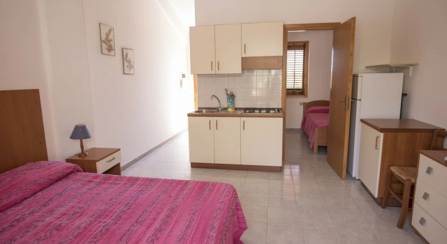 Case Vacanza Renella 3 Beds Balcony, Wifi, Self-catering, 200mt From the sea, Book Hotel Valderice 