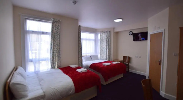 Четырёхместный номер Standard Woodlands Lodge Ilford
