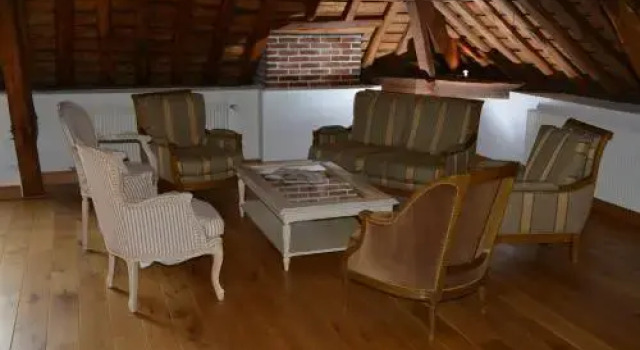 Le Petit Château de St Mard, Prenota Hotel Saint-Mard-lès-Rouffy 
