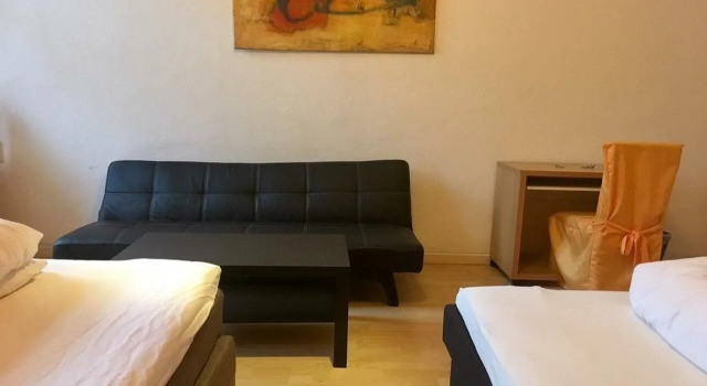 Guesthouse21, Prenota Hotel Hotel a Berlino con parcheggio, Parcheggio