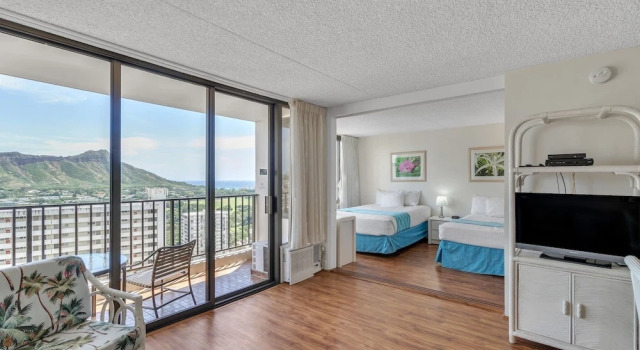 Номер Standard c 1 комнатой Deluxe Ocean and Diamond Head View Waikiki Condo, Free parking!