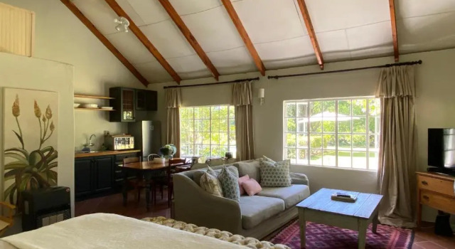 Yellowwoods Farm - POOL COTTAGE (self-catering), Reservar Estadia em quinta Curry's Post Midlands Meander