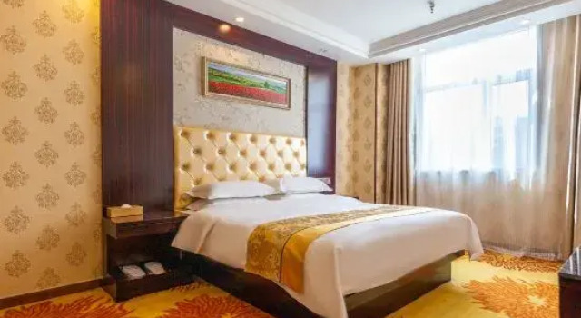Люкс Superior Vienna 3 Best Hotel (Xining Railway Station Jiuying Cordyceps Market)