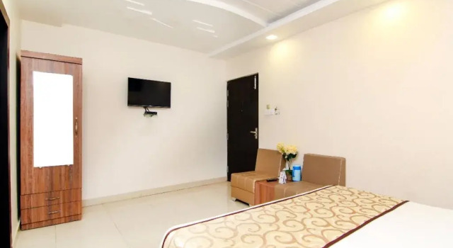 Hotel Pushpanjali By OYO Rooms