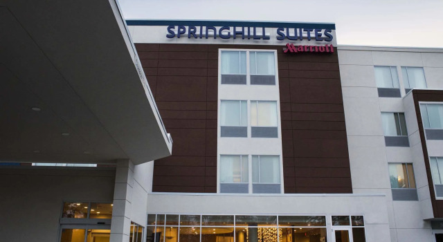 SpringHill Suites Wisconsin Dells, Boek Hotel Lake Delton The Dells