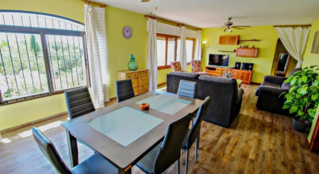 Basetes - holiday home with private swimming pool in Calpe, Забронировать Отель Отели Кальпе с бассейном, Бассейн