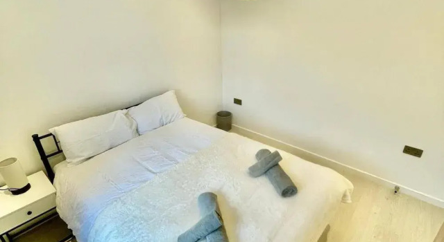 3 Bed Flat - Sleeps 6 - Parking - Wifi, Boek Appartement Cambridge Groot-Brittannië