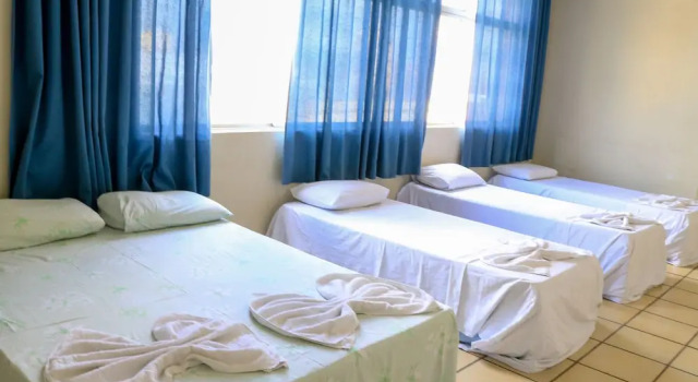 Четырёхместный номер Standard Center Plaza Hotel