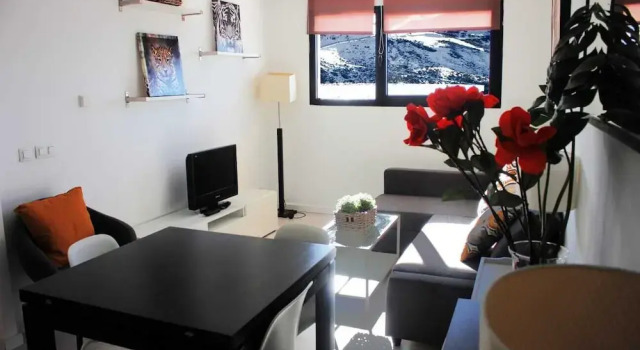 Estudio Monte Gorbea Zona baja, Varaa Hotelli Pradollano 