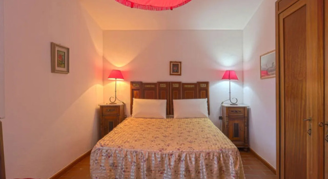 Conte Francesco II (CET235), Buchen Sie Hotel Hotels in Elsa-Tal mit Parkplatz, Parkplätze