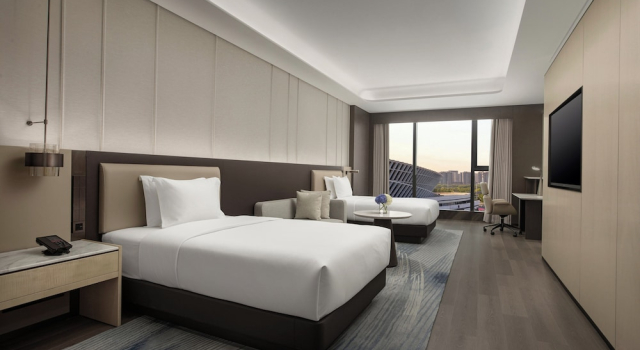 Четырёхместный номер Standard Crowne Plaza Linyi Olympic Sports Centre by IHG