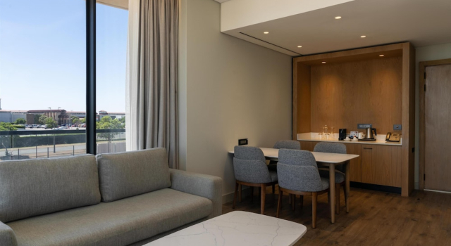 Люкс Premium с балконом Radisson Hotel & Convention Center Steve Tshwete Middelburg