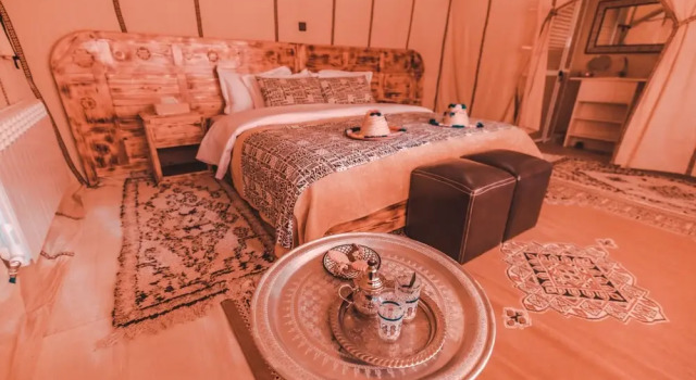 Caravanserai Luxury Desert Camps, Rezervovat Hotel Hotely v Meknes-Tafilalet s parkováním, Parkování