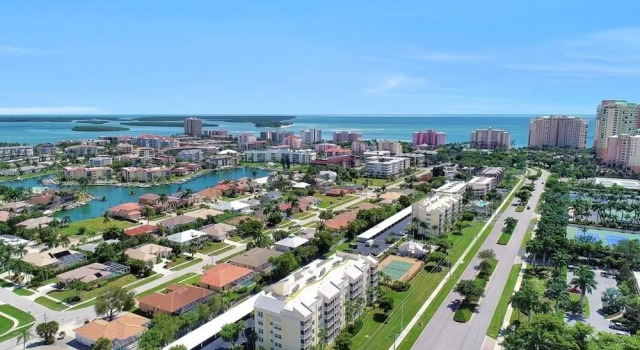 Essex N303, Marco Island Vacation Rental 2 Bedroom Condo, Забронировать Отель Марко-Айленд штат Флорида