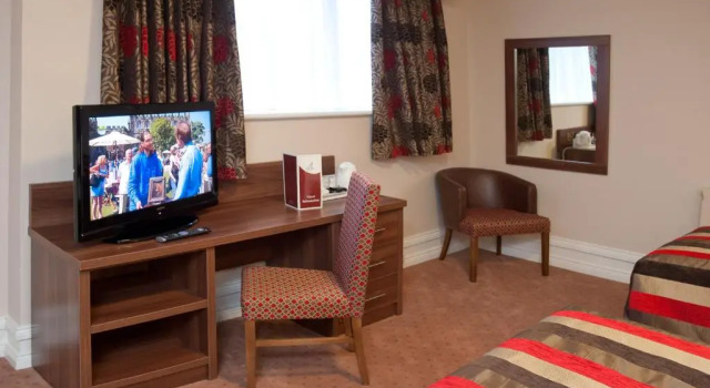 Семейный номер Standard Adair Arms Hotel