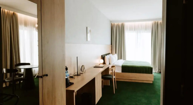 Студия Hotel Septembar