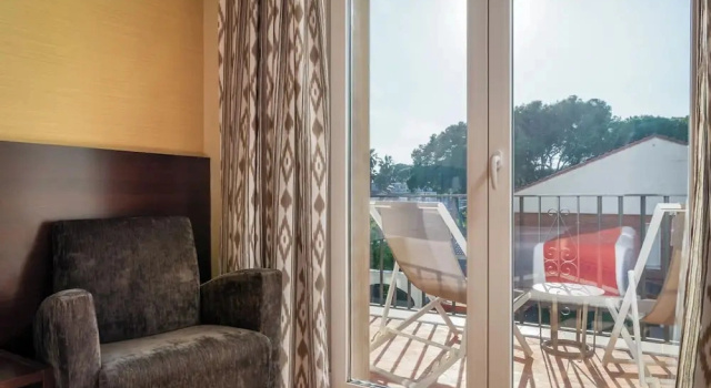 Двухместный номер Standard с балконом Hotel Canal Olímpic