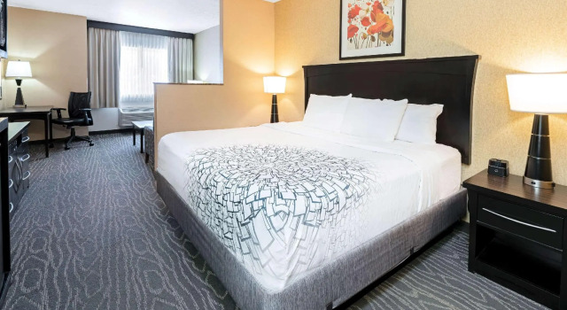 Двухместный номер Executive с видом на горы La Quinta by Wyndham Logan