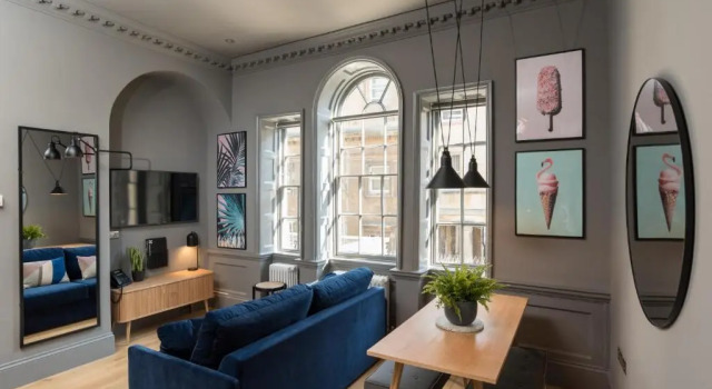 Апартаменты Superior Hiding Space - Trim Street Apartments