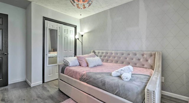 Tobyhanna Family Escape w/ Community Perks!, Buchen Sie Ferienhaus Tobyhanna 