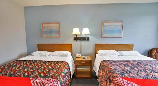 OYO Hotel Pipestone MN, Canterbury Park, Varaa Hotelli Hotellit Minnesota pysäköinnillä, Pysäköinti