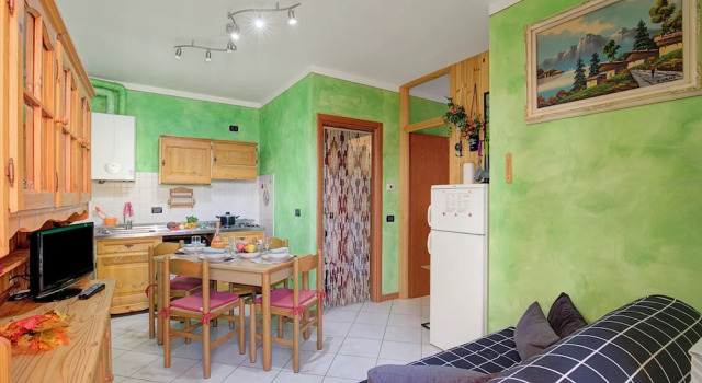Holiday Sun Puegnago Terrace & Pool, Забронировать Апартаменты/квартира Отели Пуегнаго дель Гарды с бассейном, Бассейн