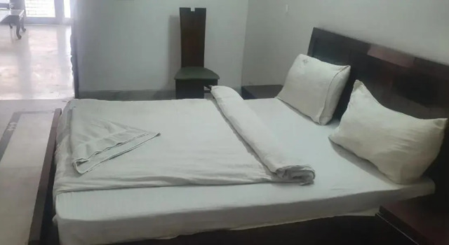 OYO 88327 Royal Inn, Забронировать Отель Отели Нью-Дели 3 звезды, 3*