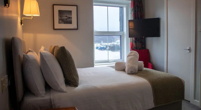 Rosedale Hotel