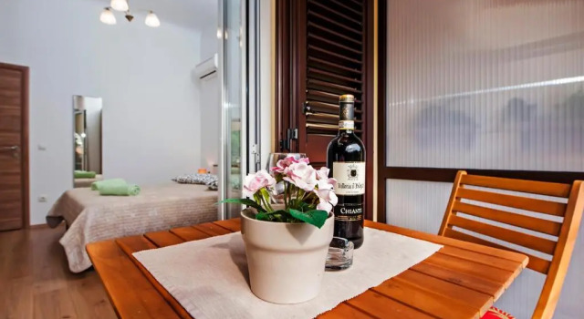 Apartments & Rooms Chiara