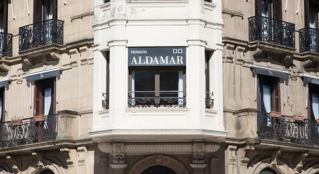 Pensión Aldamar, Rezerwuj Hotel Hotele w Baskonia z parkingiem, Parking